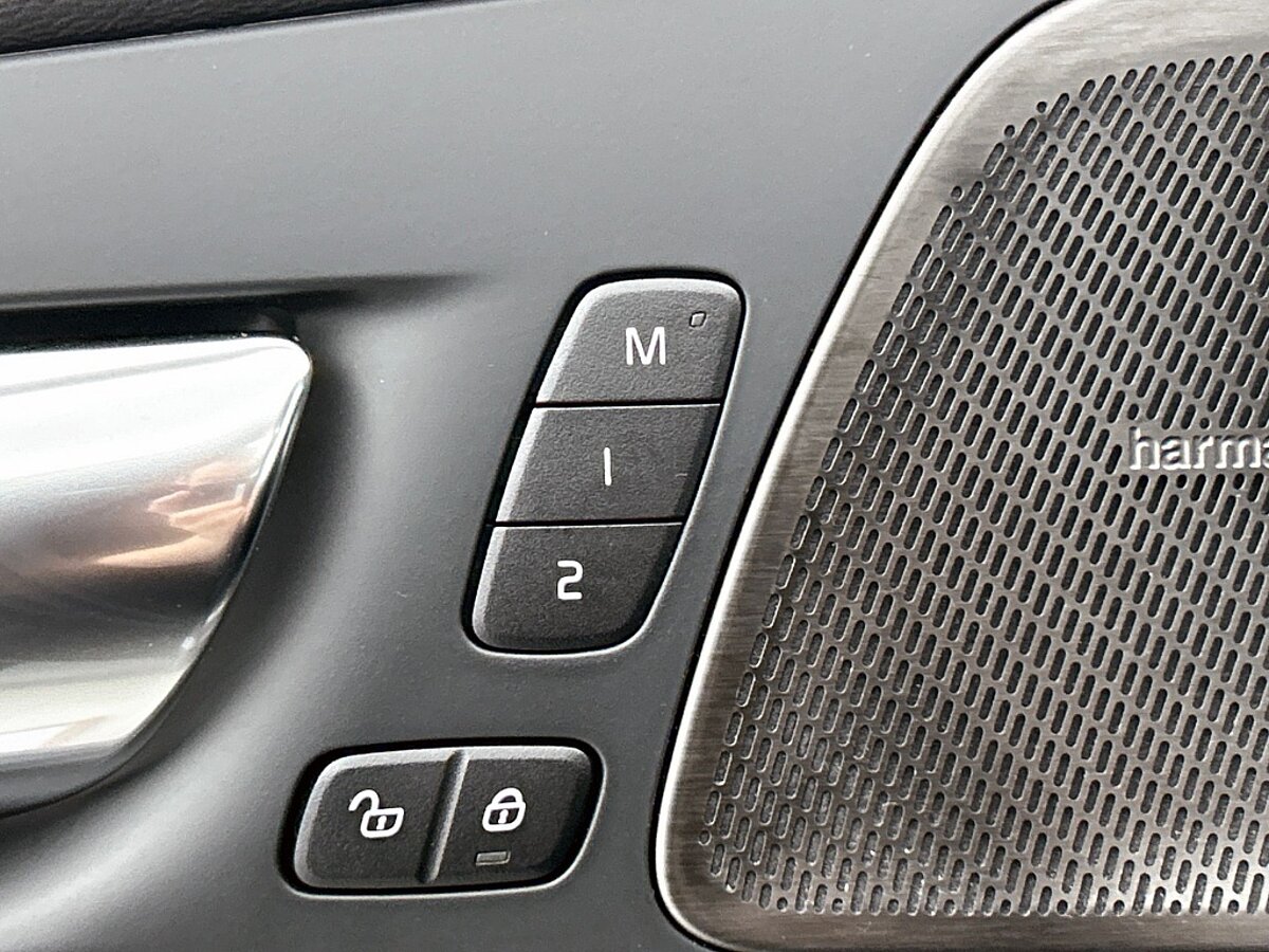 46893522 volvo xc60 2 0 t6 awd ultra dark trekhaak leder panorama dak 49