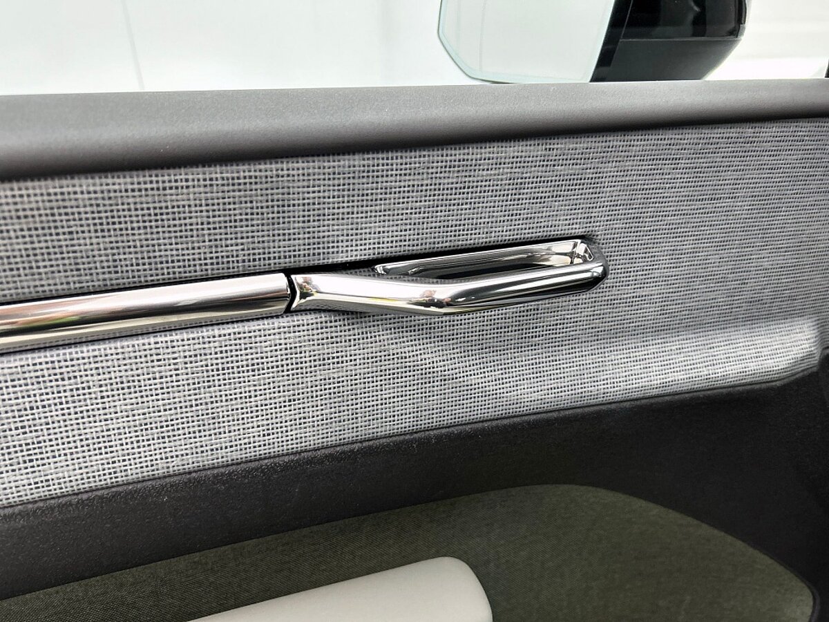 47803347 volvo ex30 extended range plus pine trekhaak climate pack 2c1cad