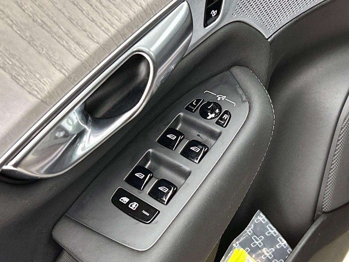 49651630 volvo xc90 2 0 t8 awd ultra dark luchtvering trekhaak bowers wilkin 81