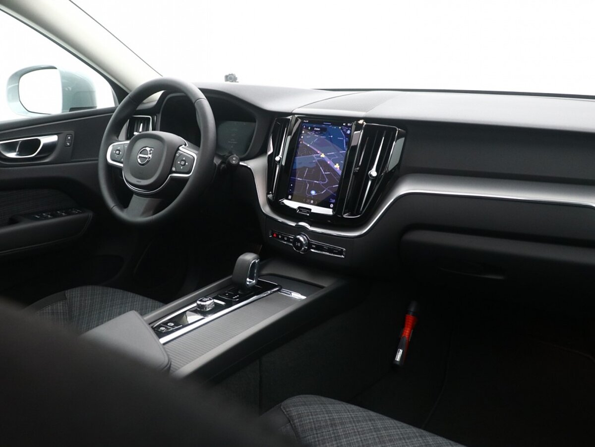 44246649 volvo xc60 2 0 t6 awd essential edition trekhaak panoramadak lage fis ad6a9a