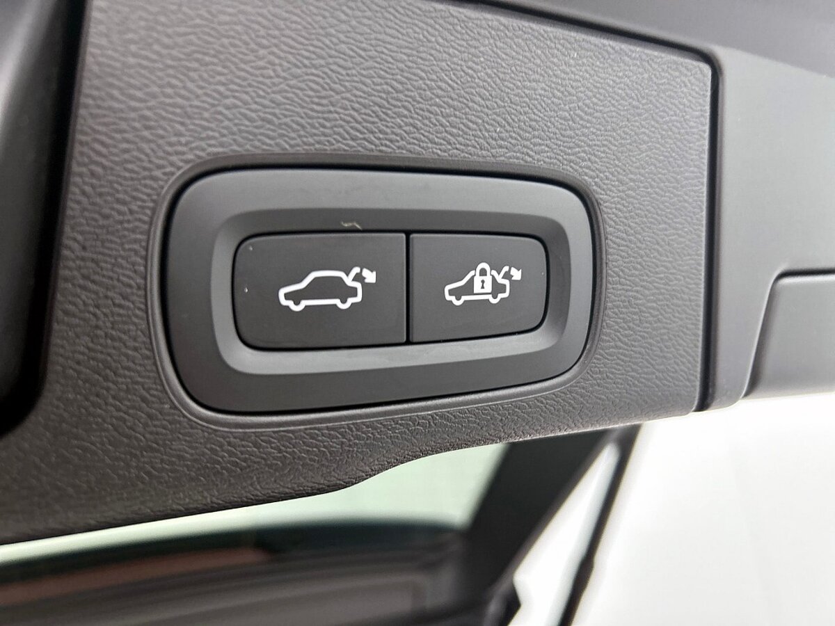 46742334 volvo xc60 2 0 t8 awd ultimate bright 360a camera 21inch velgen 5444e6