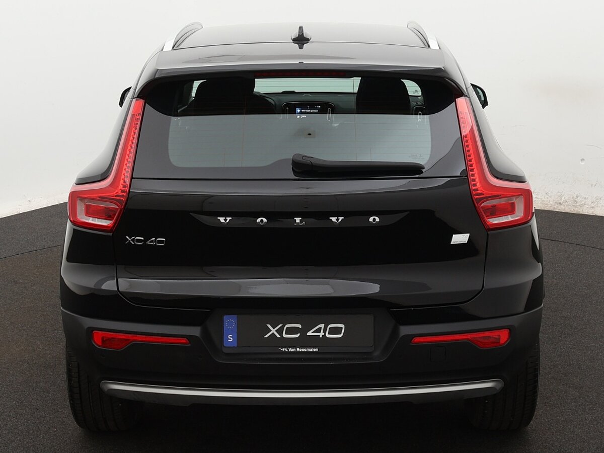 35125842 volvo xc40 1 5 t4 recharge inscription 66