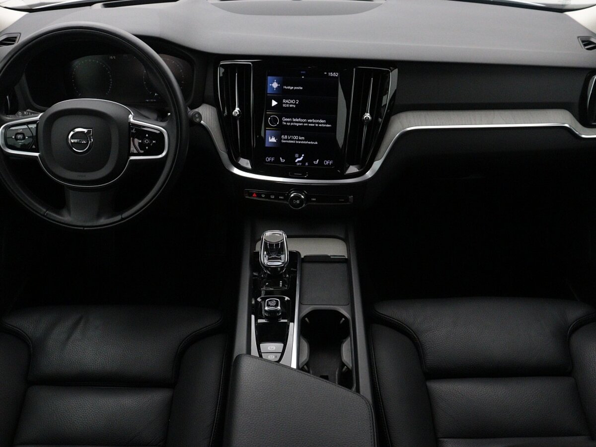 41603219 volvo v60 2 0 b3 inscription head up camera adaptive cruise 5 01