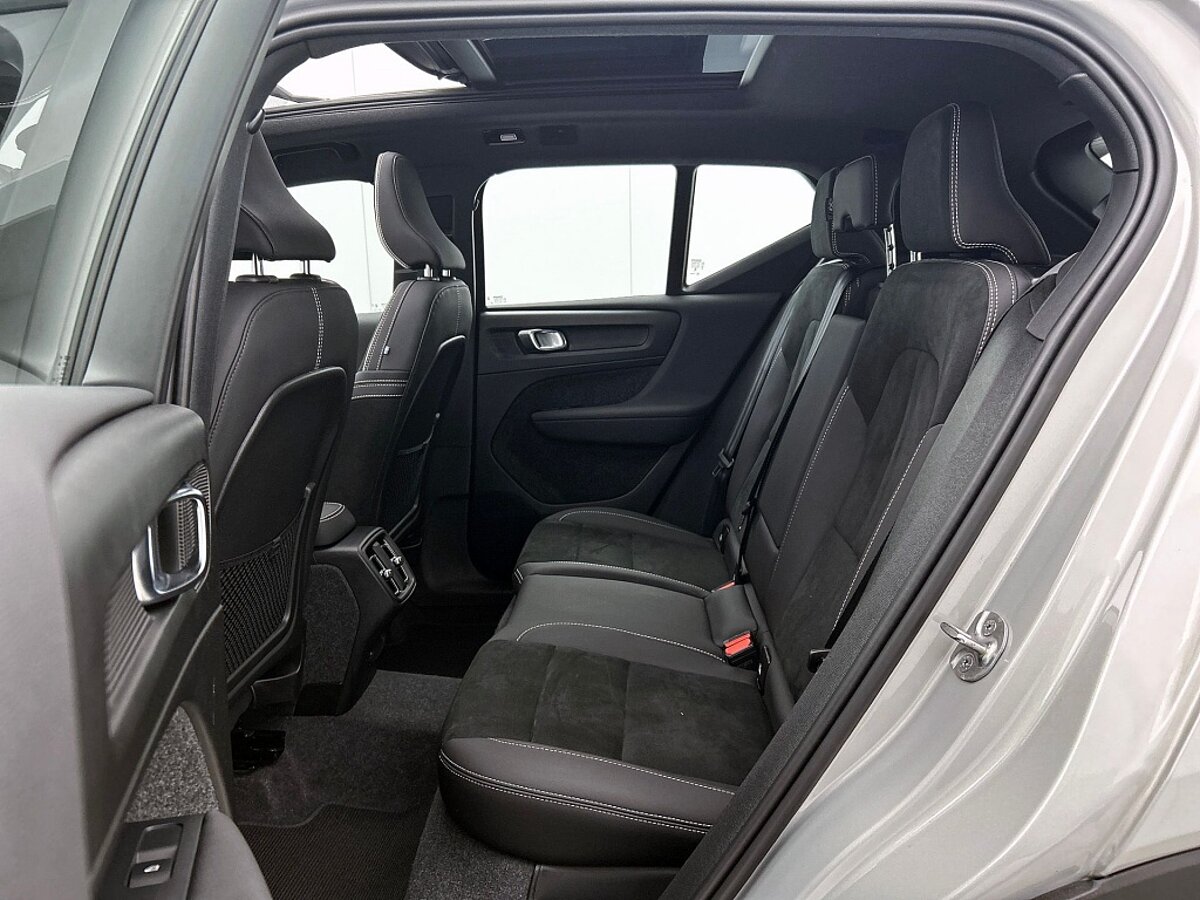 48515763 volvo xc40 b3 dark nubuck pano climate pack pilot assist memory s 67