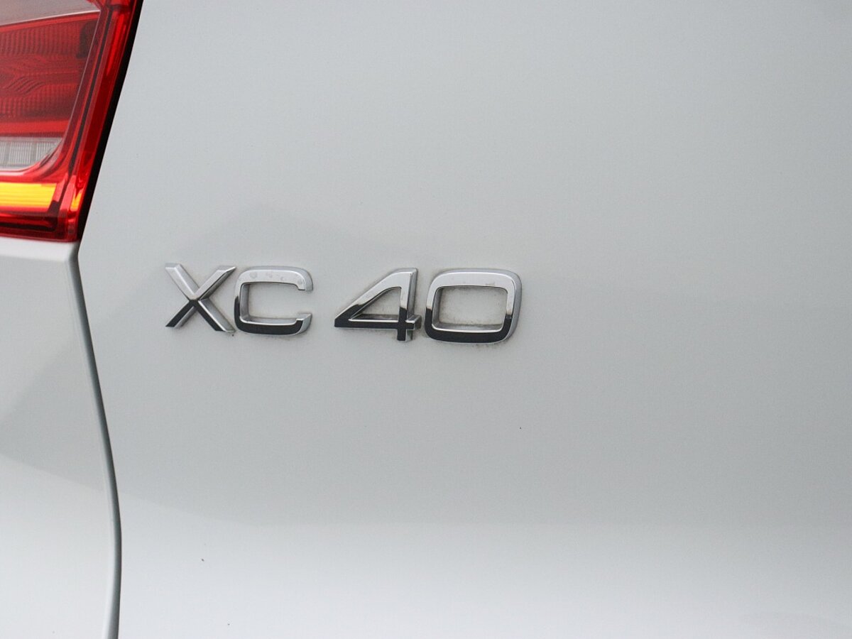38034454 volvo xc40 ext ultimate 82 kwh e8403b