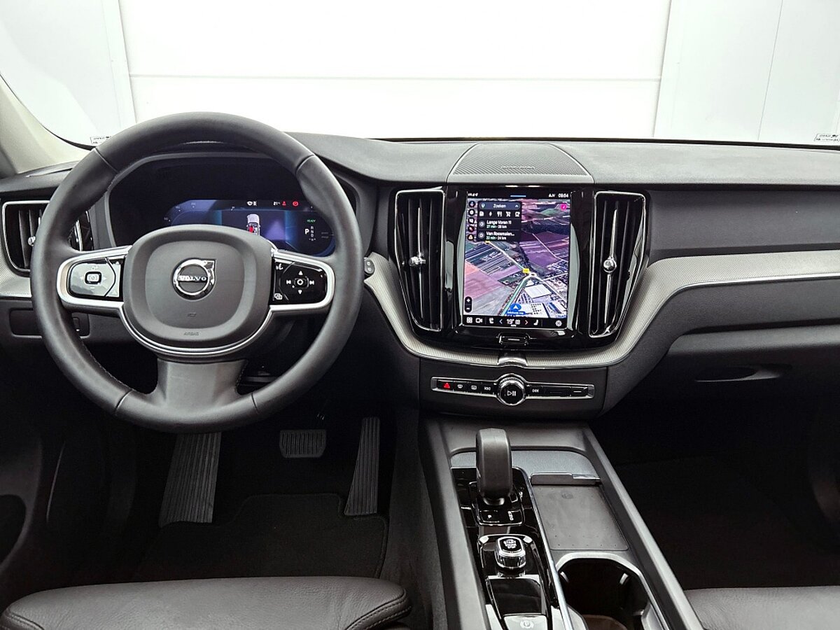 43680818 volvo xc60 2 0 t8 awd plus dark harman kardon 167596