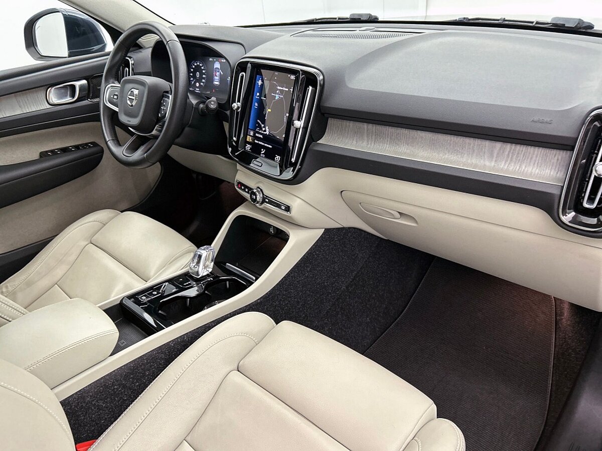 47001389 volvo xc40 1 5 t5 inscription panorama dak blis trekhaak all season 83