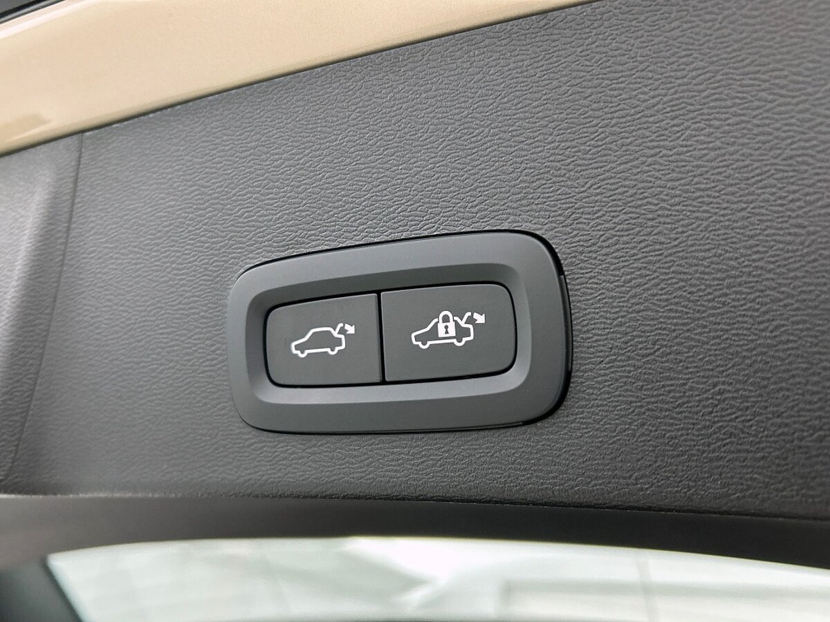 47465108 volvo xc40 2 0 b4 plus dark trekhaak 2000kg trekgewicht adaptieve cru 75