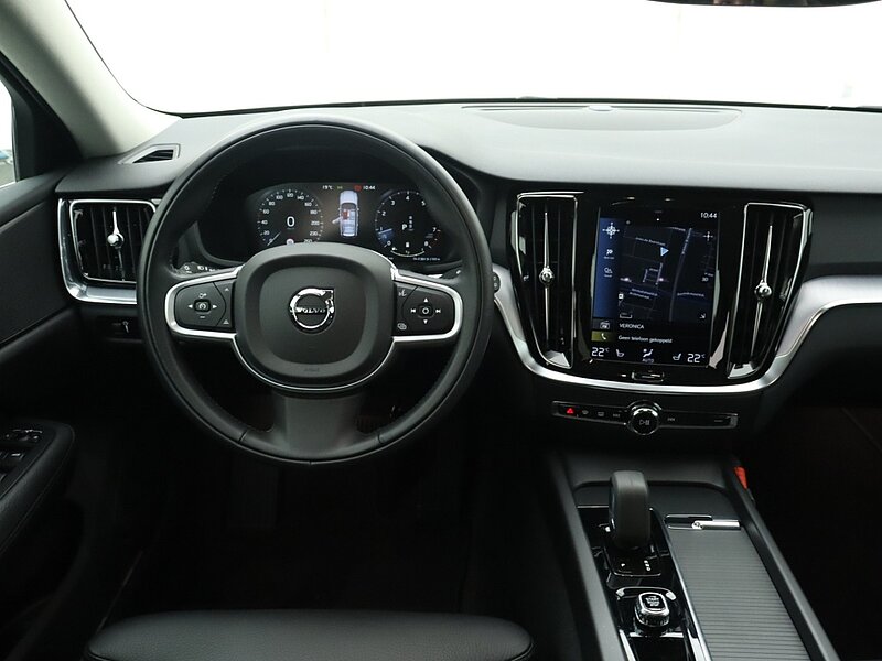 34990408 volvo v60 2 0 b4 momentum business trekhaak camera leder 6 21