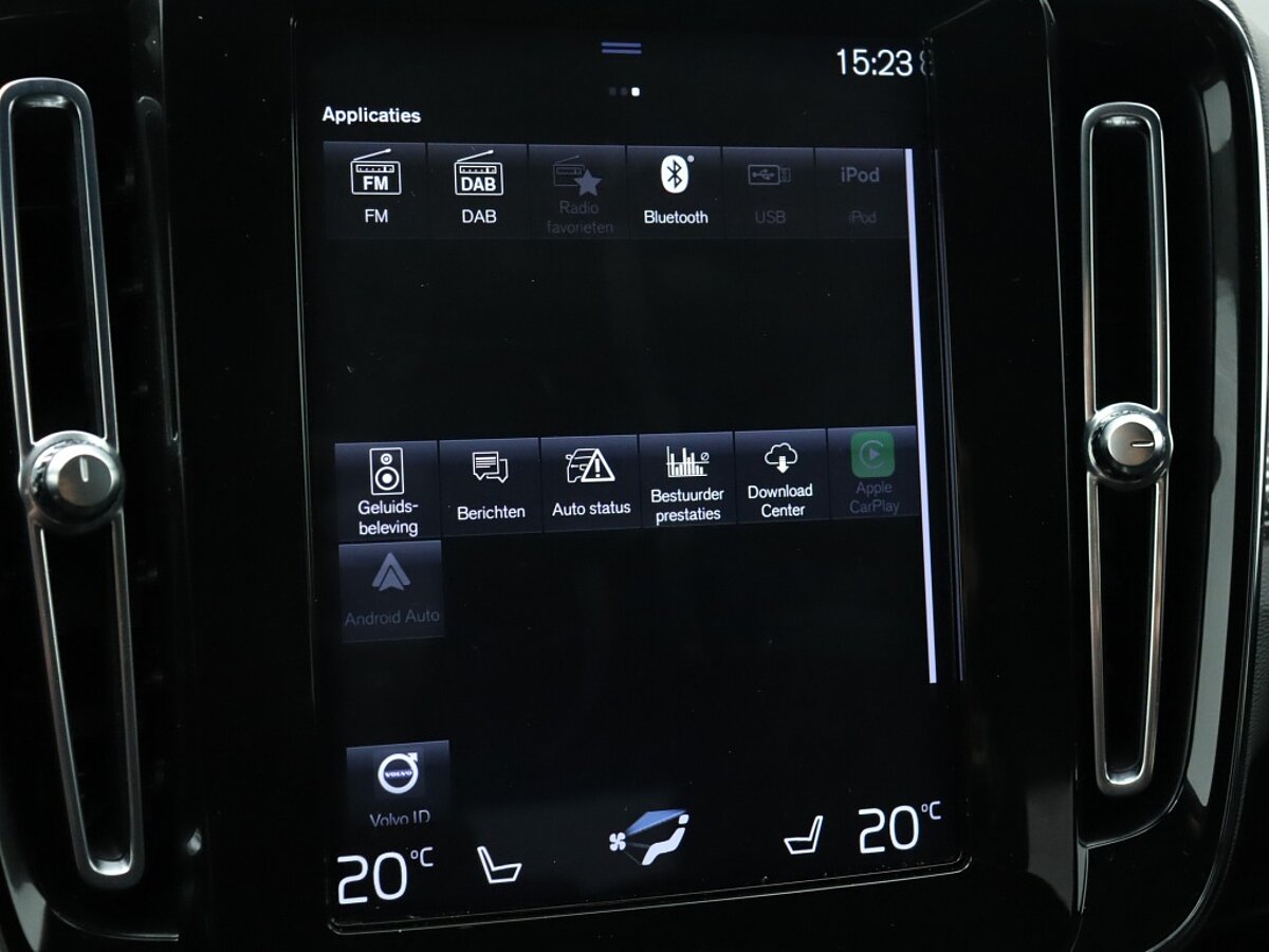 35652567 volvo xc40 1 5 t5 recharge r design trekhaak harmond kardon camera a31829