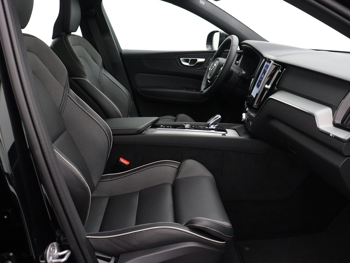38829080 volvo xc60 2 0 t6 awd plus dark 5c7b6d