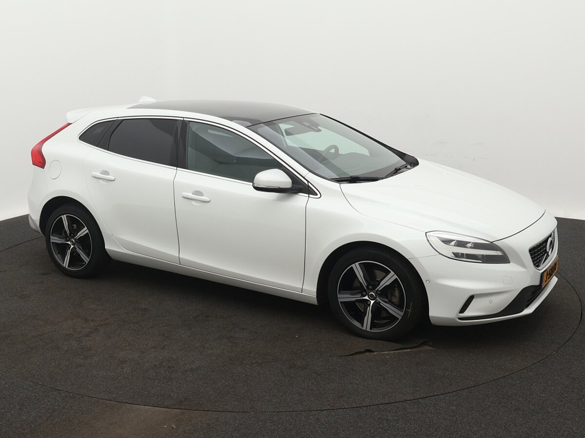 44623939 volvo v40 2 0 d3 edition 71