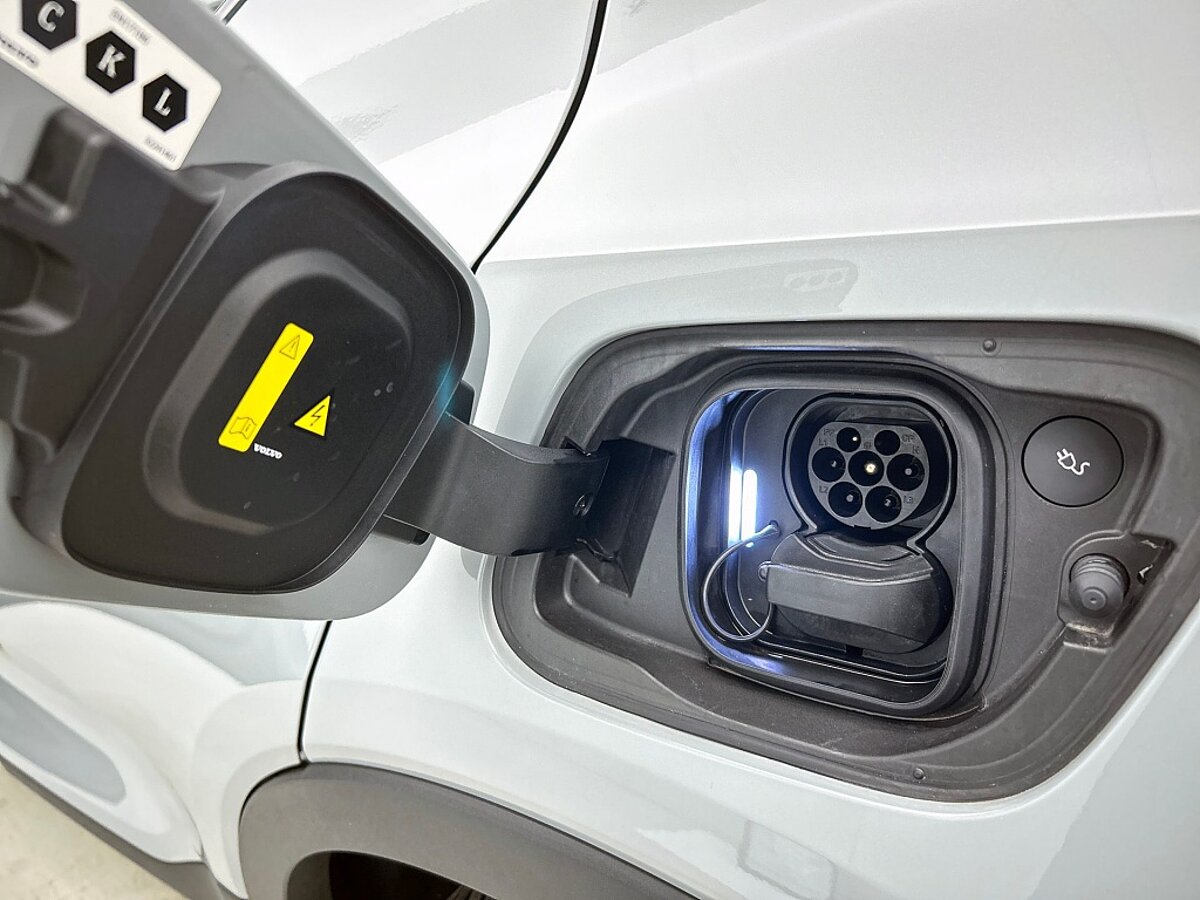 47908784 volvo xc40 extended plus 82 kwh trekhaak camera 19 lichtmetalen vel 02