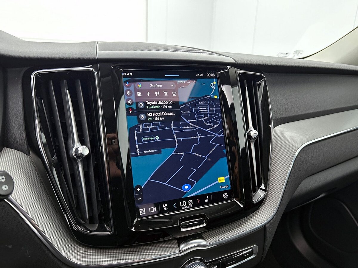 48074455 volvo xc60 2 0 t6 awd plus dark trekhaak leder panorama dak 70