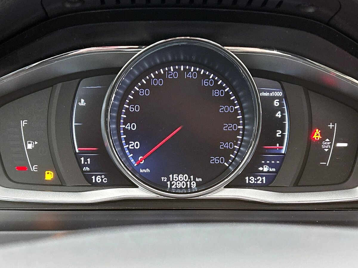 49418736 volvo v60 2 0 t3 nordic lederen bekleding panorama dak stoelverwarm 65