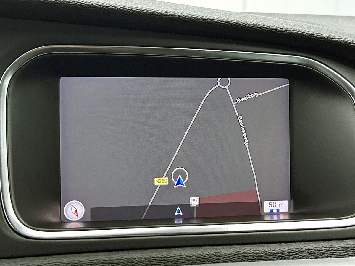 49484294 volvo v40 cross country 1 5 t3 polar luxury trekhaak panoramadak harman kardon 8 02