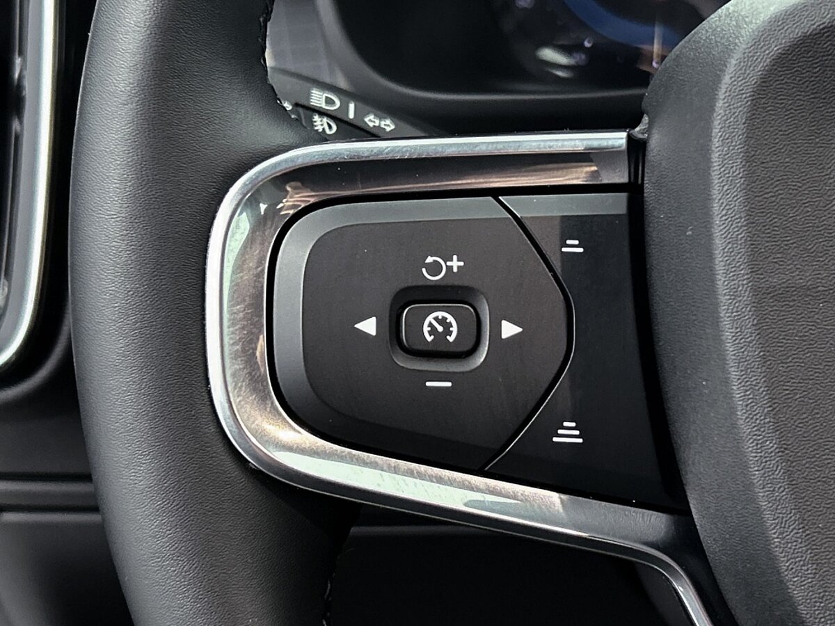 44837918 volvo xc40 2 0 b4 plus adaptive cruise camera trekhaak 22