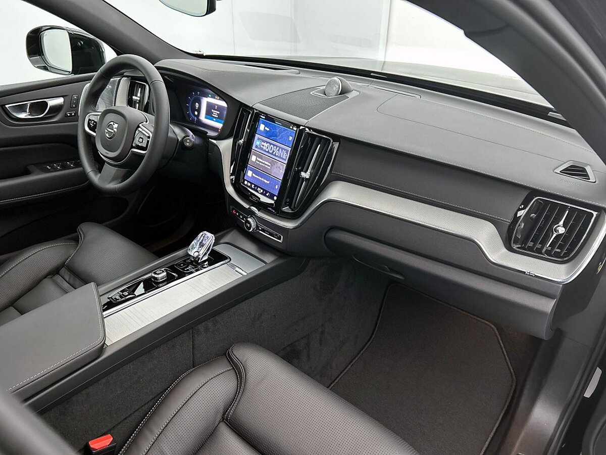 46843930 volvo xc60 2 0 t6 awd ultra black edition bowers wilkins luchtvering 36