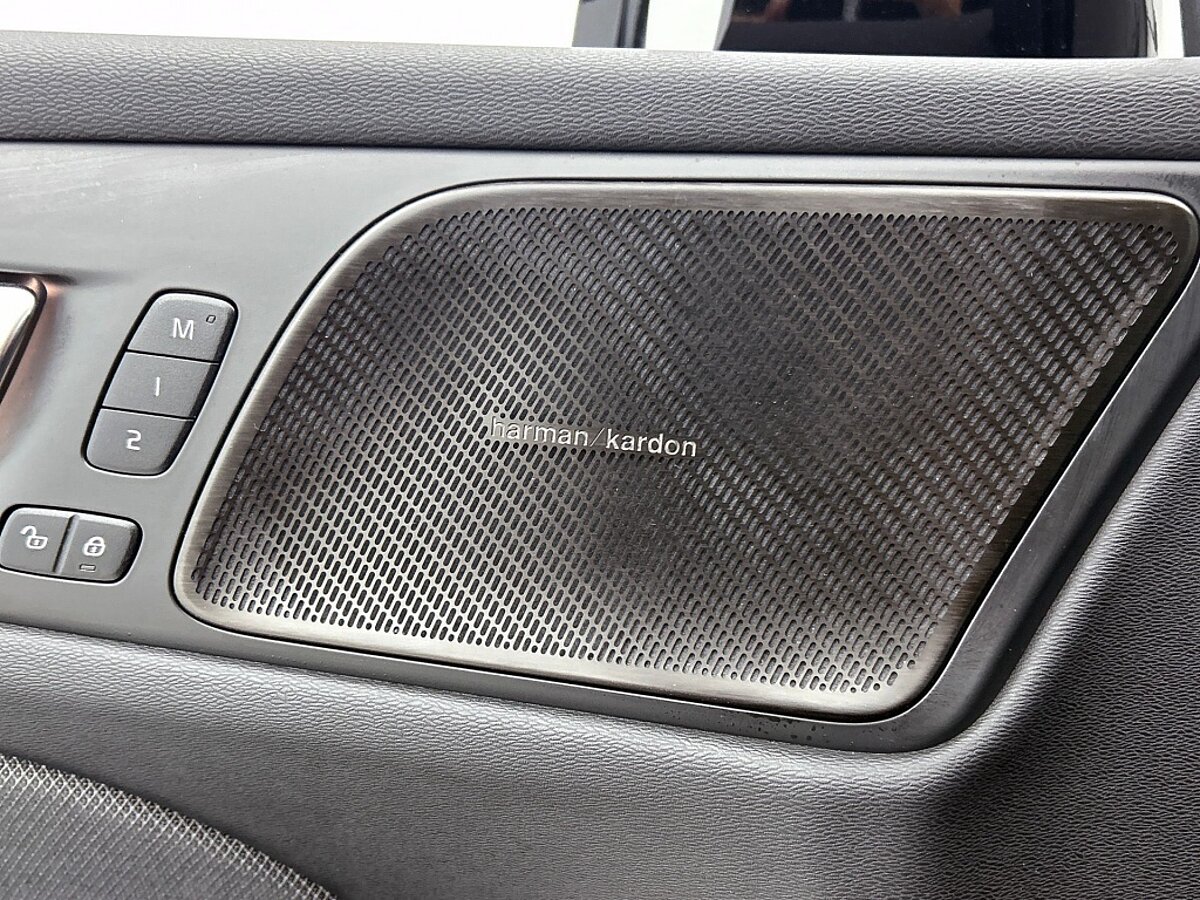 48515870 volvo v60 2 0 t6 awd plus dark trekhaak voorruit verwarming harman k 78