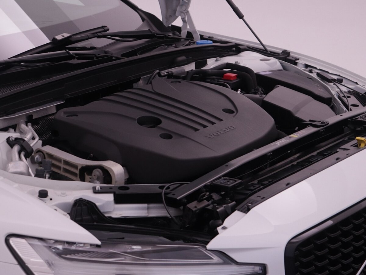 35143990 volvo v60 2 0 b3 plus dark 68