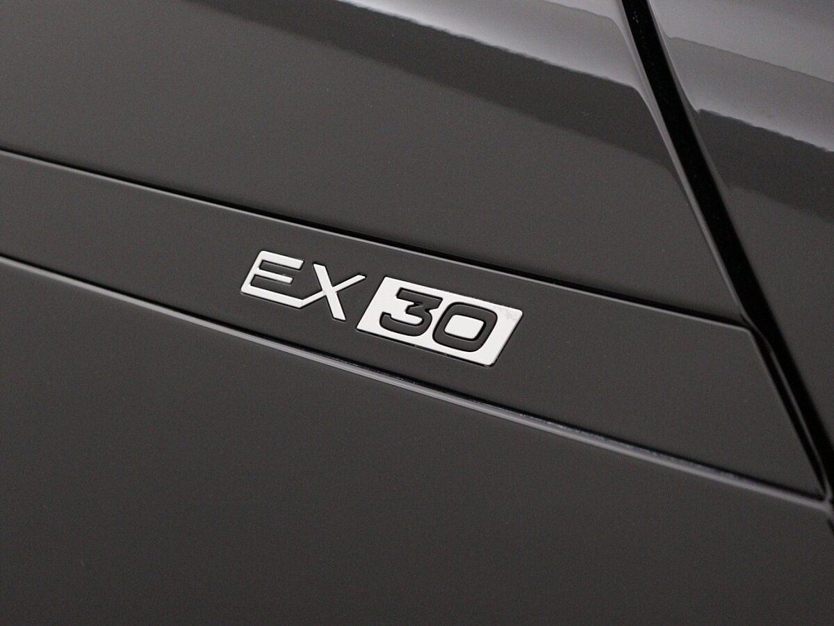 44459155 volvo ex30 ex 30 extended range 2wd plus onyx black 20 lichtmetalen ve 76