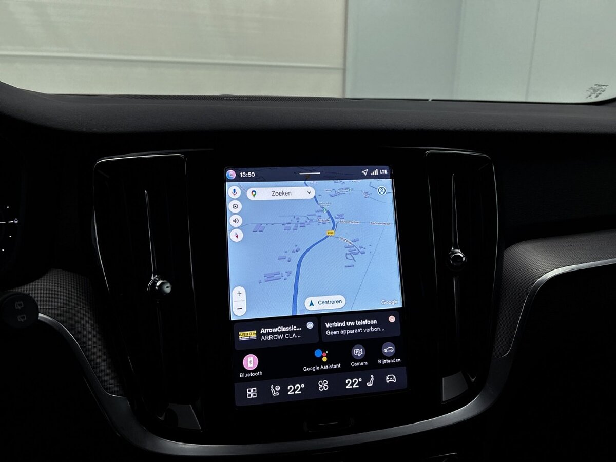 48563053 volvo v60 t6 plus dark panoramadak 19 velgen gentint glas 33