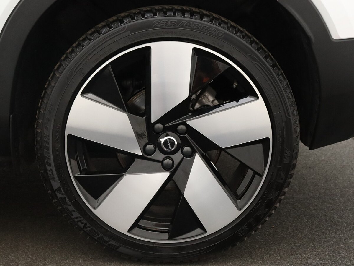 35142443 volvo xc40 1 5 t4 ultimate dark 6b0193