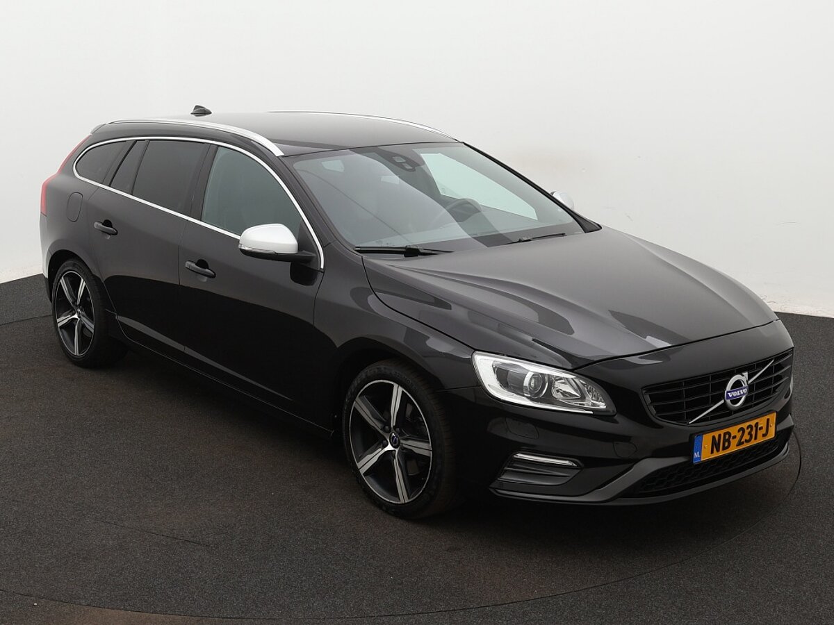 36050213 volvo v60 1 5 t3 r design 8 07