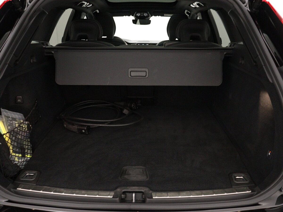 43852731 volvo xc60 2 0 t8 awd plus black edition trekhaak harman kardon full e8e671