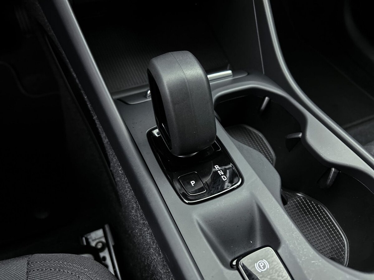 45663875 volvo xc40 t5 recharge inscription expression 01