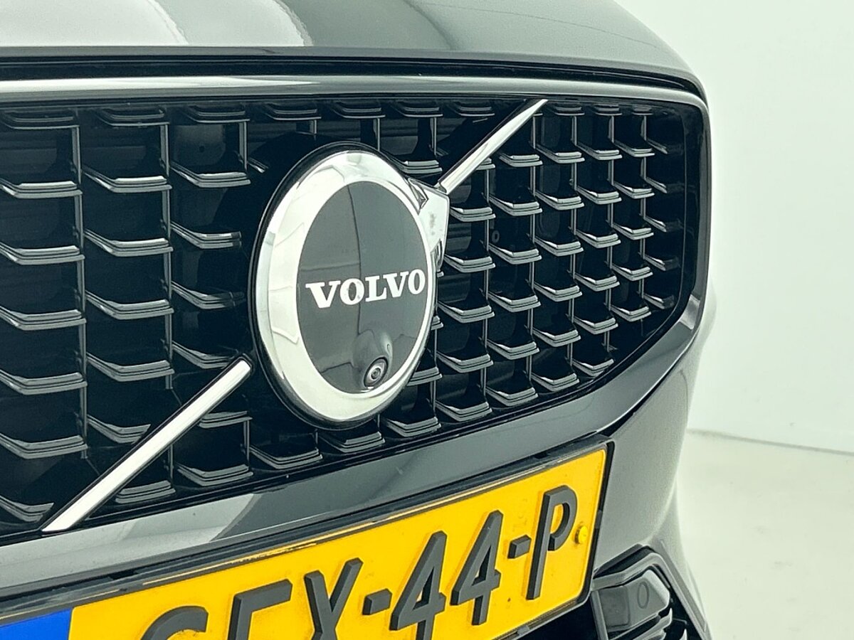 45432830 volvo v60 2 0 t6 dark panorama dak 360 camera trekhaak blis 86