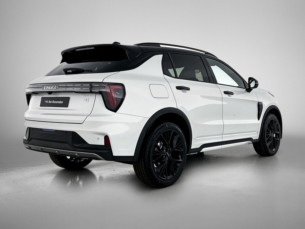 47307005 lynk co 01 1 5 more 261 pk 75km phev full option dealer demo 4 02