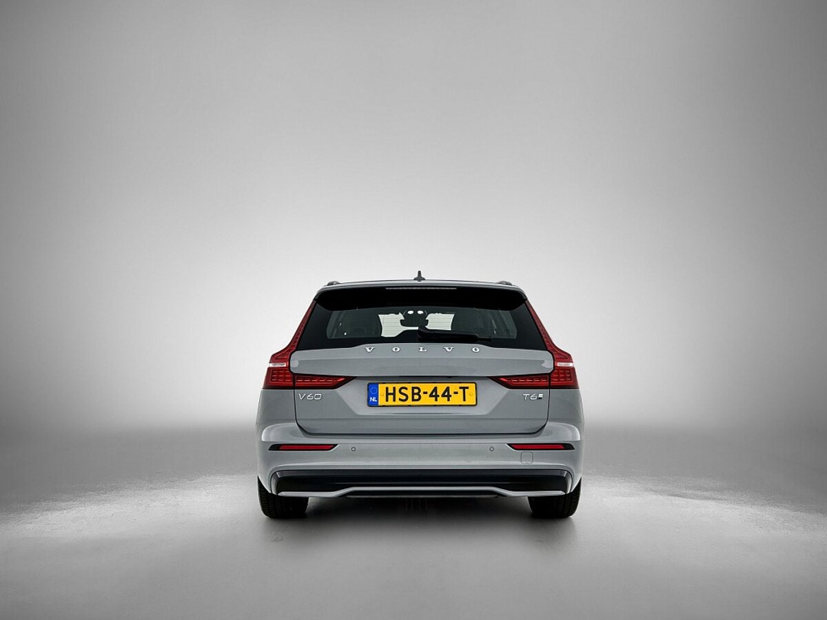 47797613 volvo v60 2 0 t6 awd plus dark trekhaak leder harman kardon audio 3 03