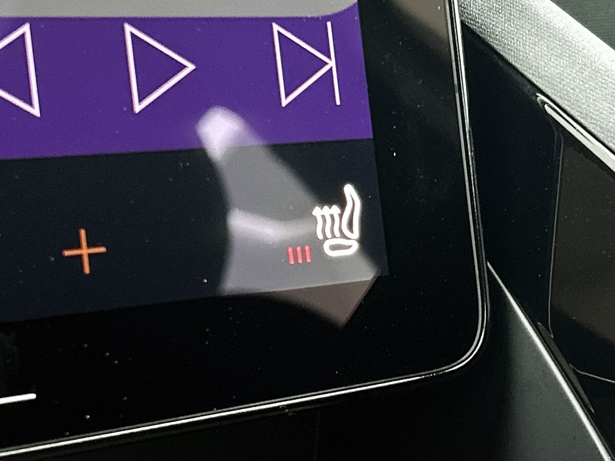 47869395 polestar 2 long range dual motor 82kwh pilot climate plus pixel led 8 05