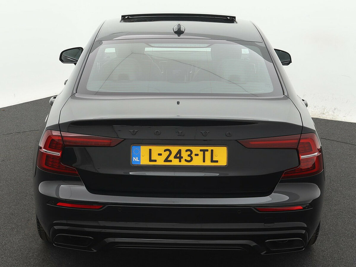 34202865 volvo s60 2 0 b3 r design panoramadak harman kardon voorruitverwarmi 9 07