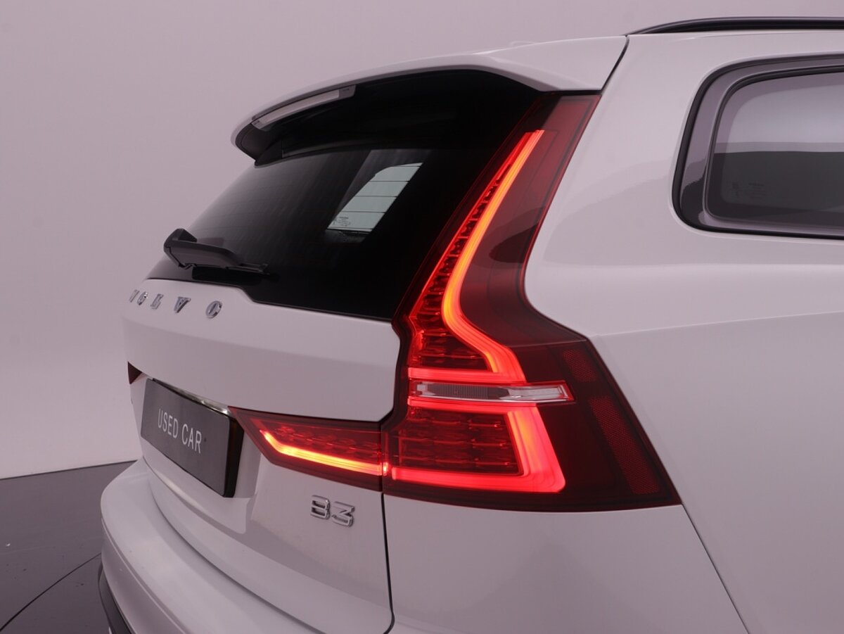 35143990 volvo v60 2 0 b3 plus dark 74