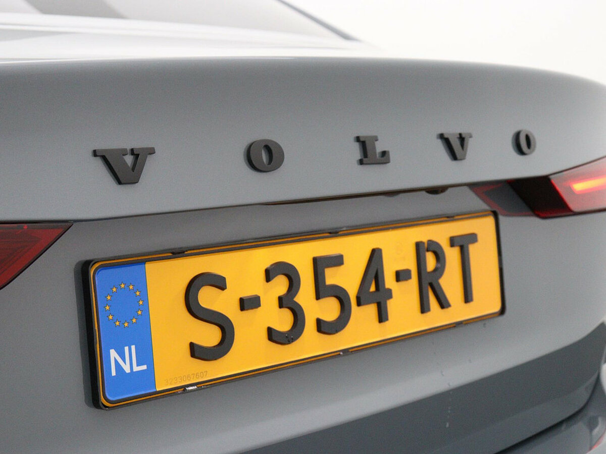 34316478 volvo s60 2 0 b3 plus dark sportstoelen parkeercamera achter 65aebb