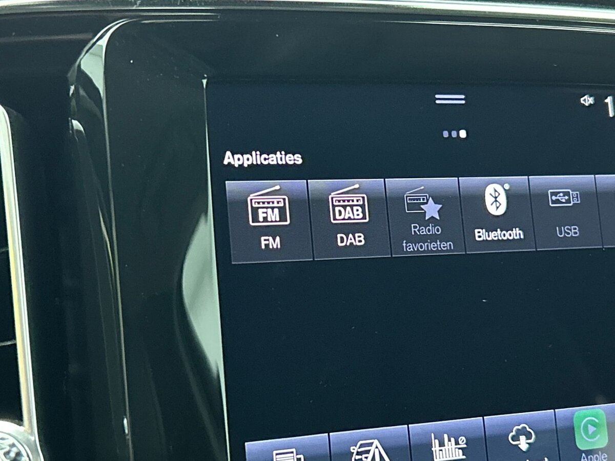 44458767 volvo xc40 1 5 t4 recharge r design expression trekhaak 78