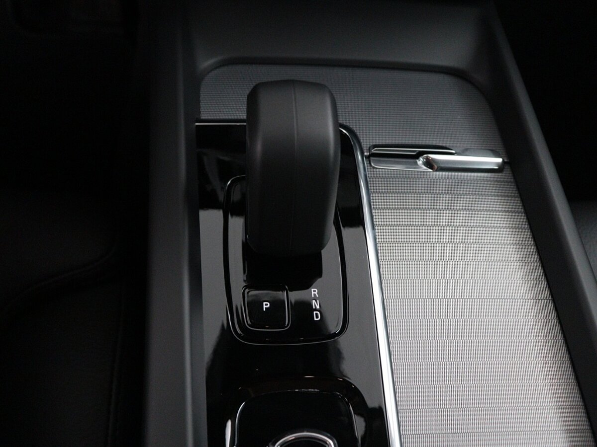45734638 volvo v60 b4 plus dark 19 lm panoramadak 16