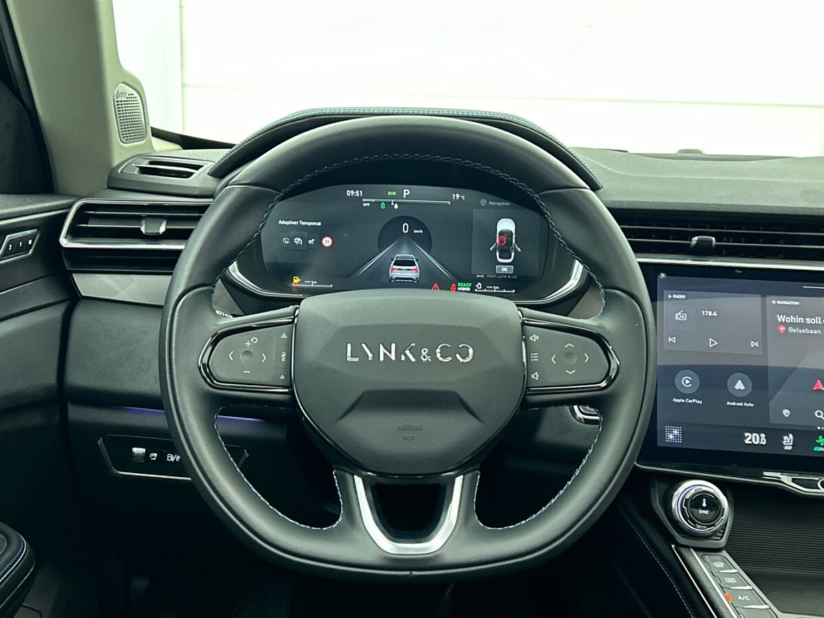 46583727 lynk co 01 1 5 phev business ed 1800kg trekvermogen 360 camera clima 35