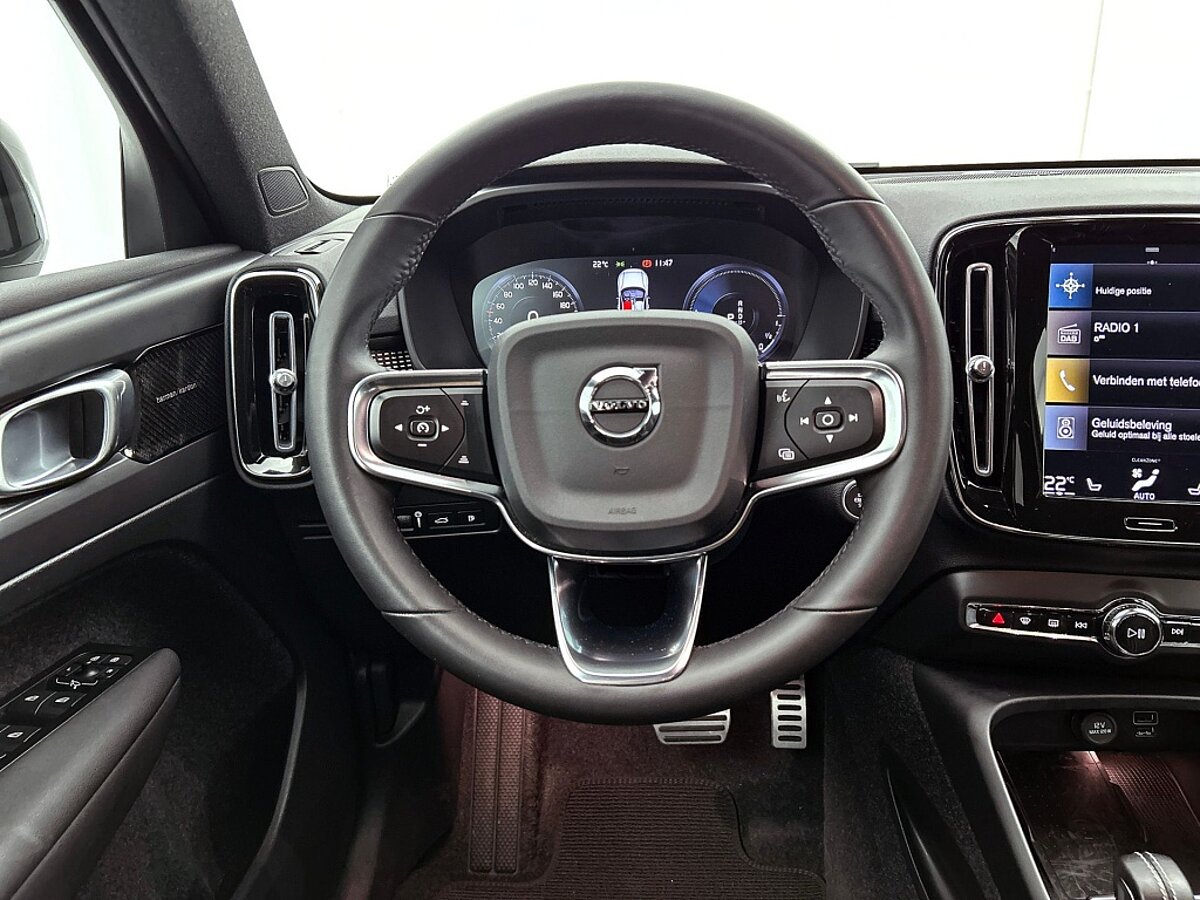 46744949 volvo xc40 1 5 t4 r design h k dab trekhaak nubuck camera dd5d9c