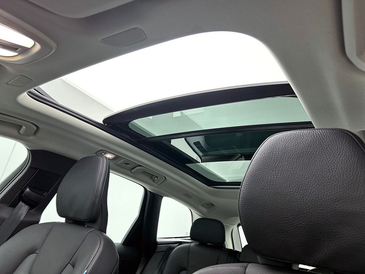 48515871 volvo xc60 2 0 t6 awd plus dark trekhaak leder panoramadak a49b46