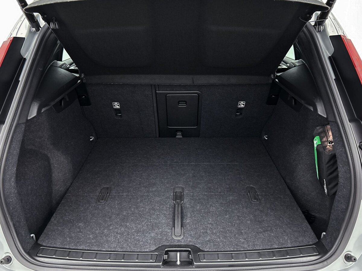 44729309 volvo xc40 2 0 b4 plus dark trekhaak elek verstelbare stoelen 13