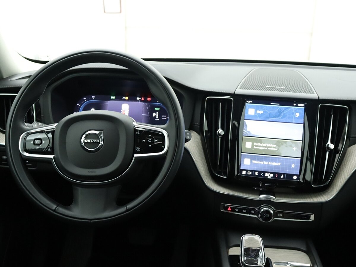 35651959 volvo xc60 2 0 t6 awd inscript 7 06