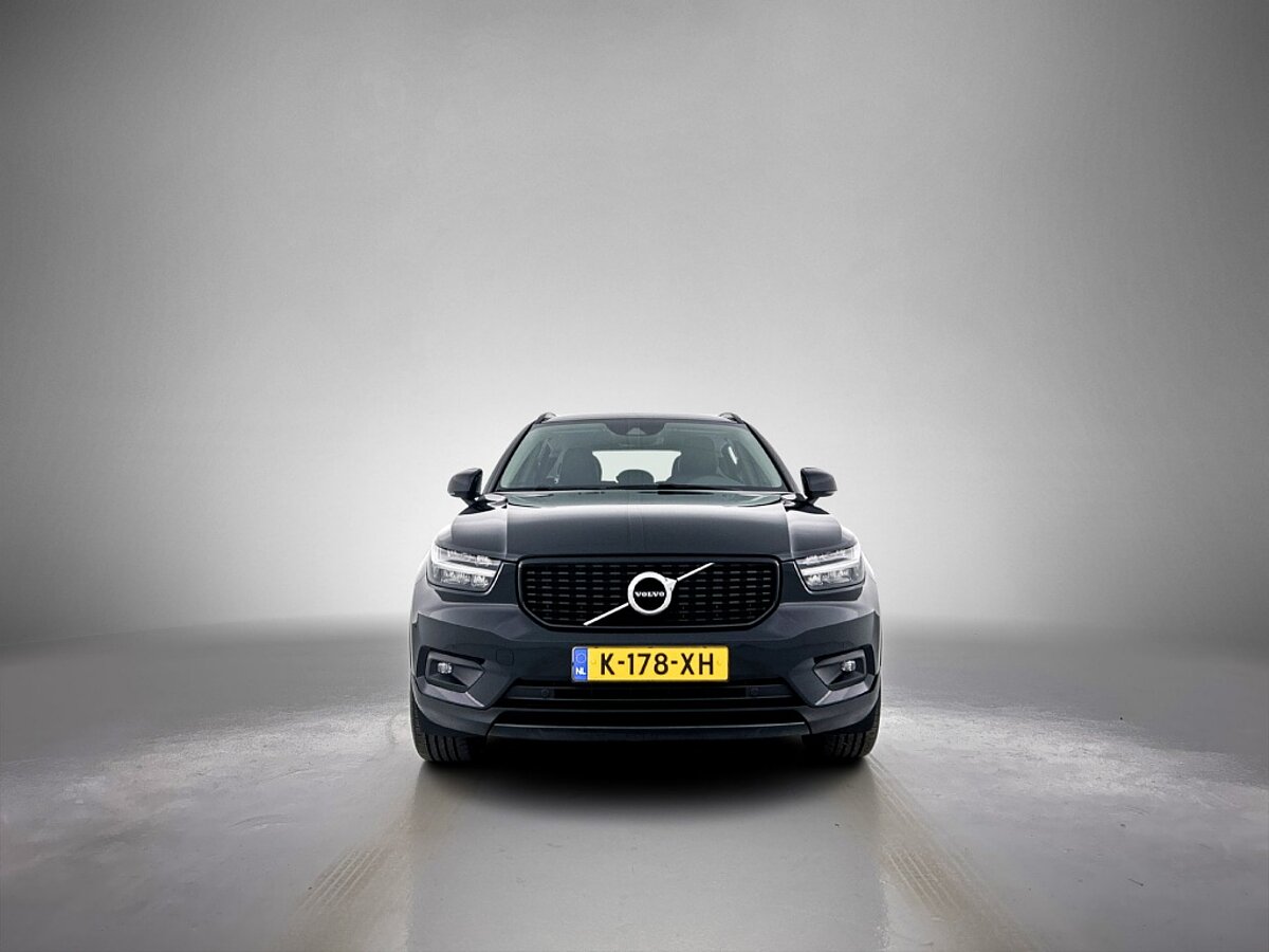 44458767 volvo xc40 1 5 t4 recharge r design expression trekhaak 6 08