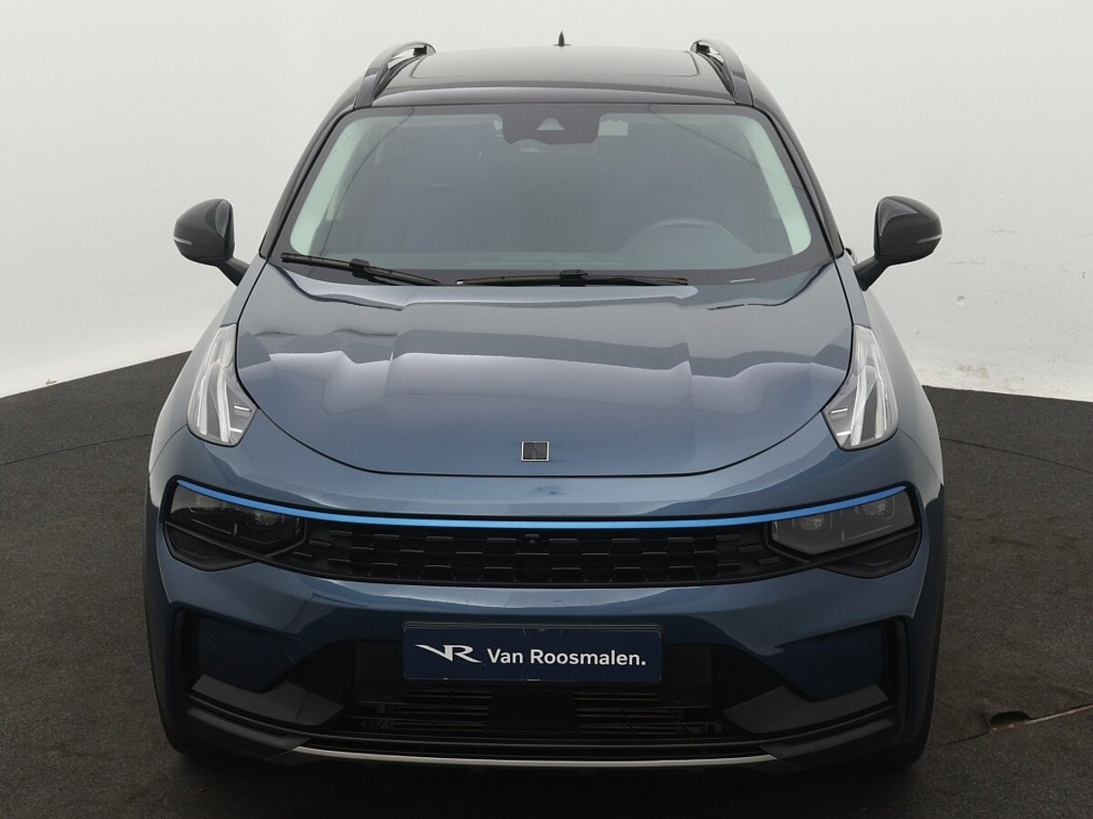 44878677 lynk co 01 1 5 phev 9 01