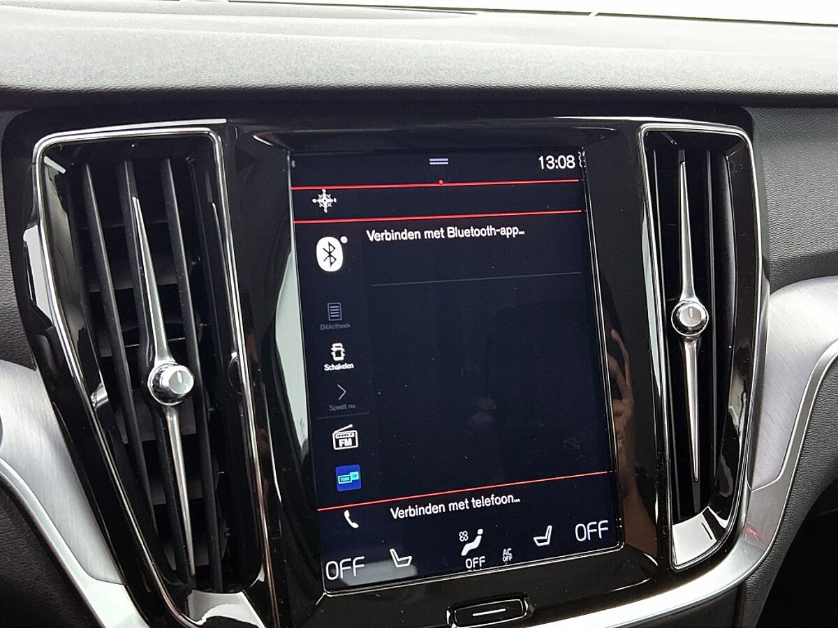 46664850 volvo v60 2 0 t5 momentum 47
