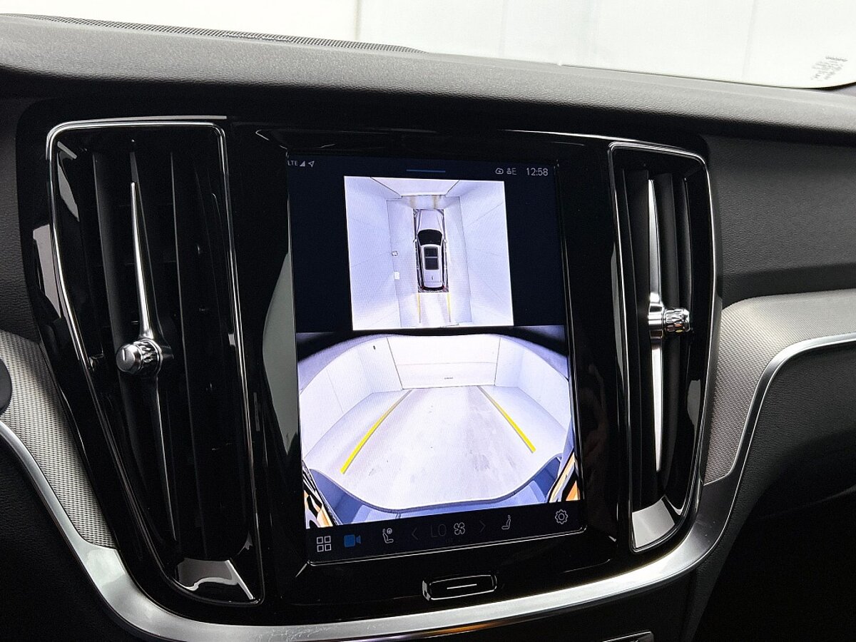 47513318 volvo v60 2 0 t6 awd plus dark trekhaak 360a camera harman kardon 17