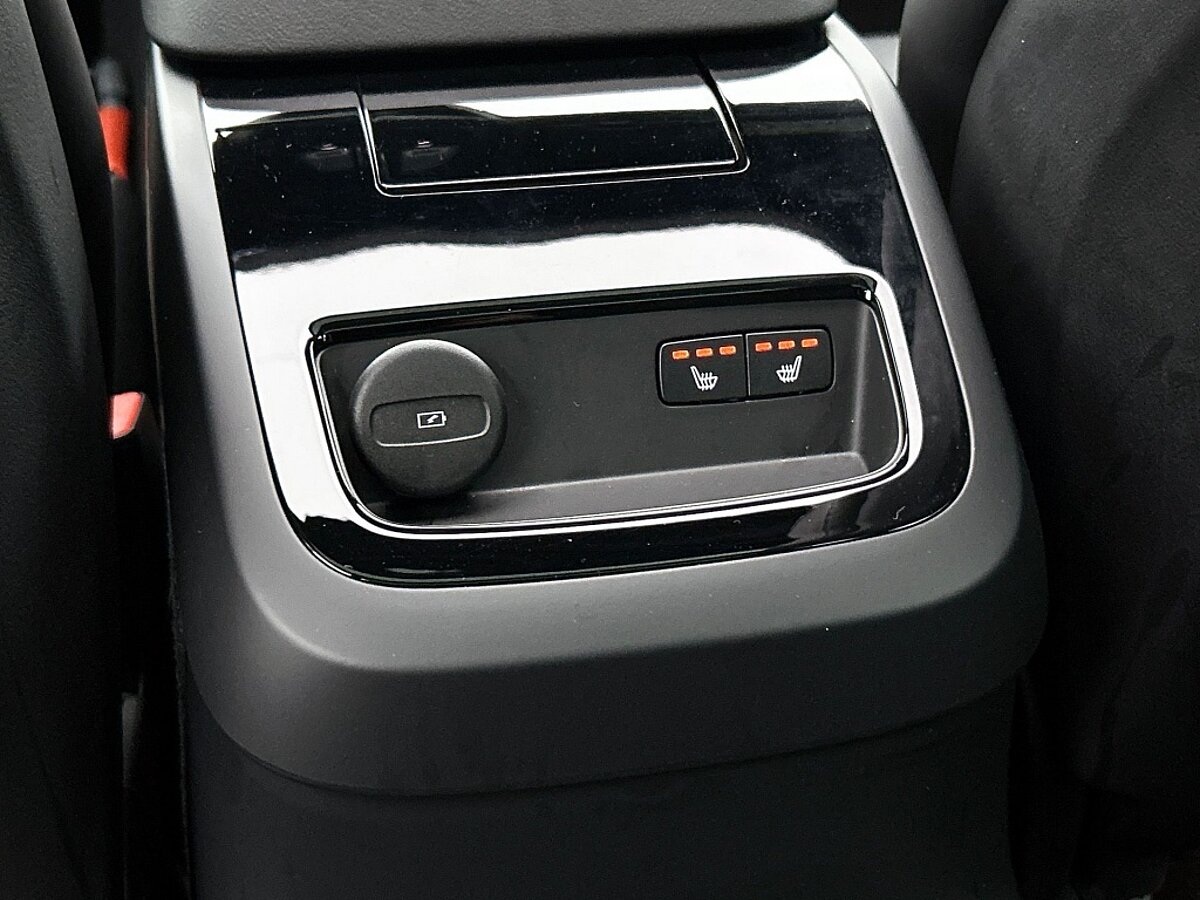 47895954 volvo v60 2 0 t6 black edition panorama dak 360 trekhaak sportled 62