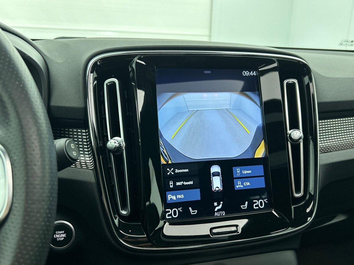 48084423 volvo xc40 1 5 t5 recharge r design 40
